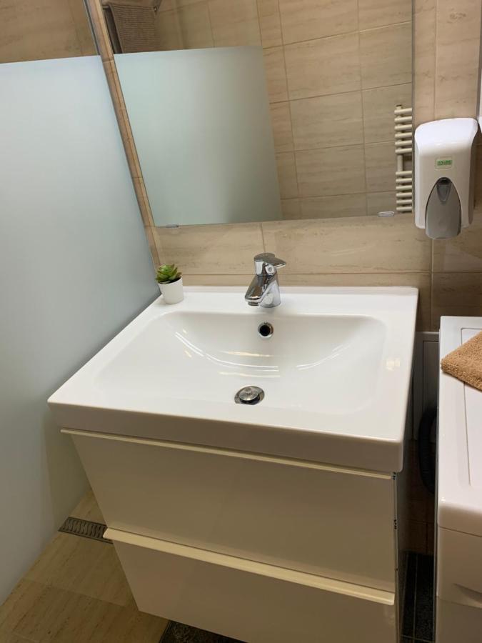 Konig Apartman ヘーヴィーズ エクステリア 写真