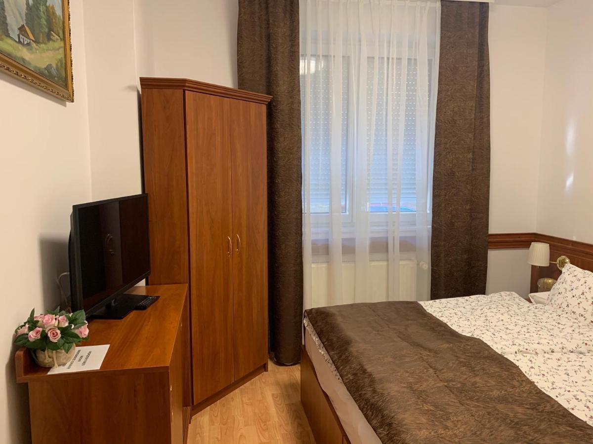 Konig Apartman ヘーヴィーズ エクステリア 写真