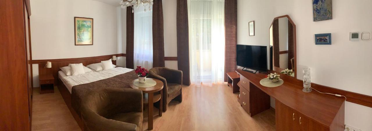 Konig Apartman ヘーヴィーズ エクステリア 写真