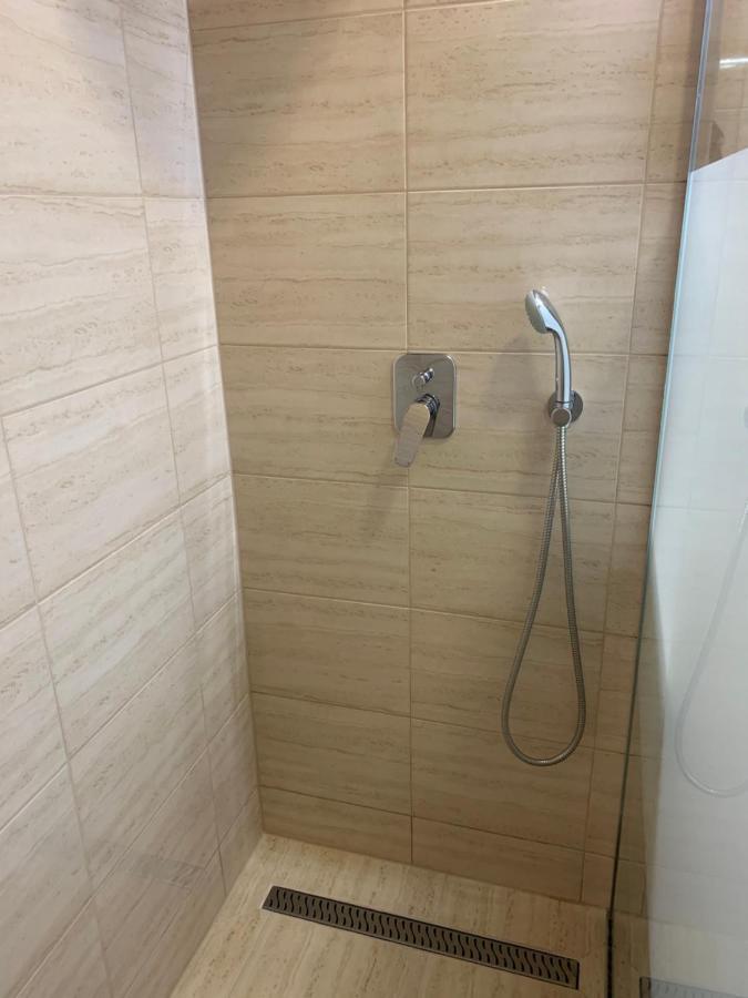Konig Apartman ヘーヴィーズ エクステリア 写真